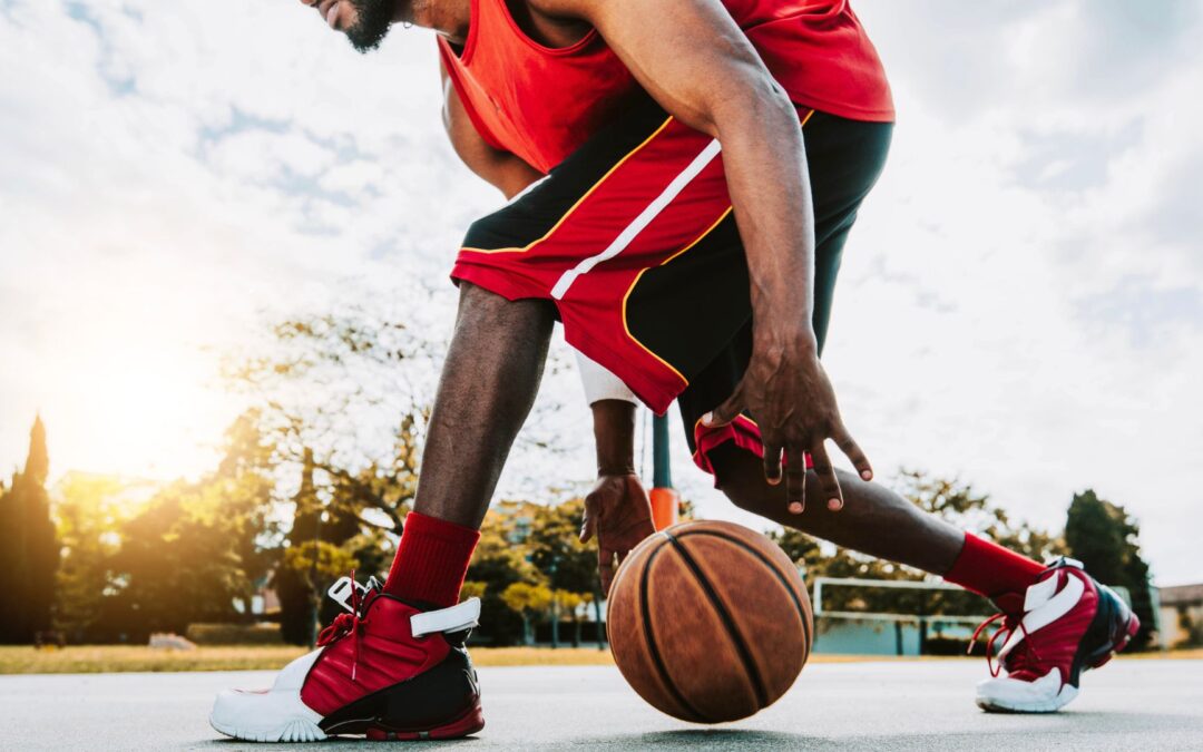 Les dribbles (5/12) – Débuter et progresser au basket : conseils et astuces pour progresser rapidement !